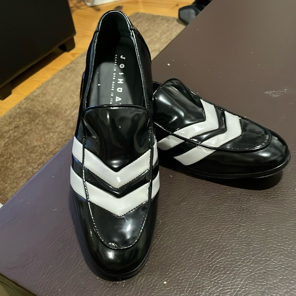 Joshua’s Patent leather loafer